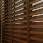 stores persiennes bois